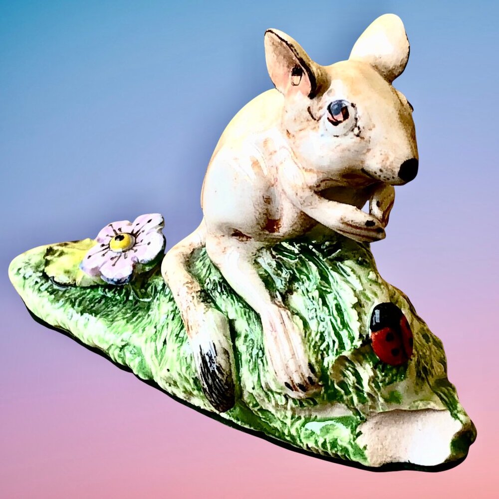 Basil Matthews Britsh Art Vintage Figurine Mouse Rat Kangaroo Sticker DAMAGED